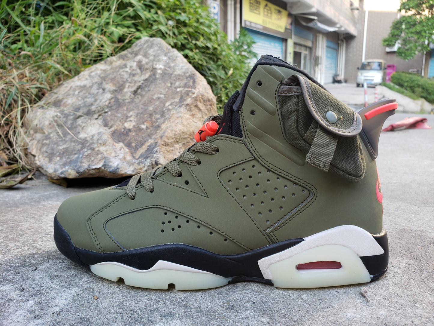 Travis Scott x Air Jordan 6 Retro "Medium Olive" - Step Up Your Style!