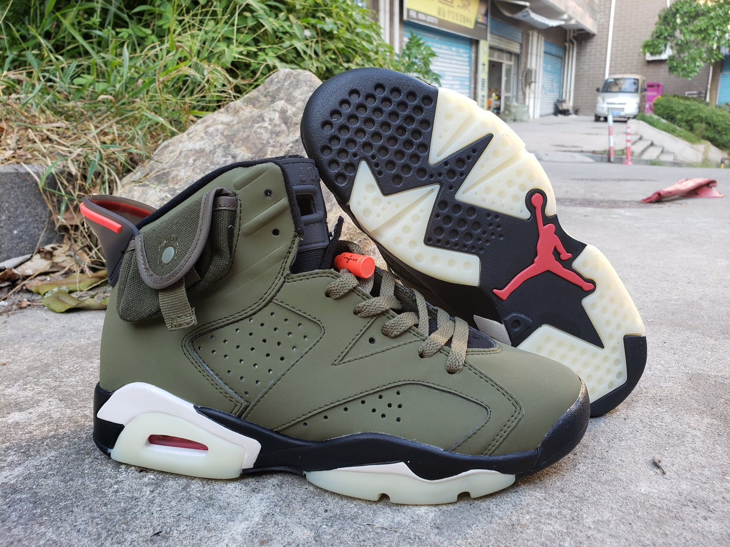 Travis Scott x Air Jordan 6 Retro "Medium Olive" - Step Up Your Style!