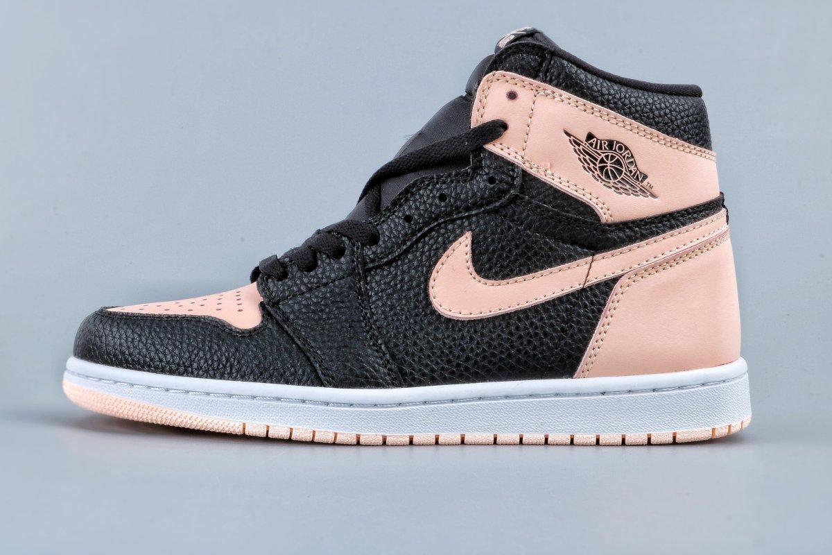 Air Jordan 1 High in Striking Black Crimson Tint