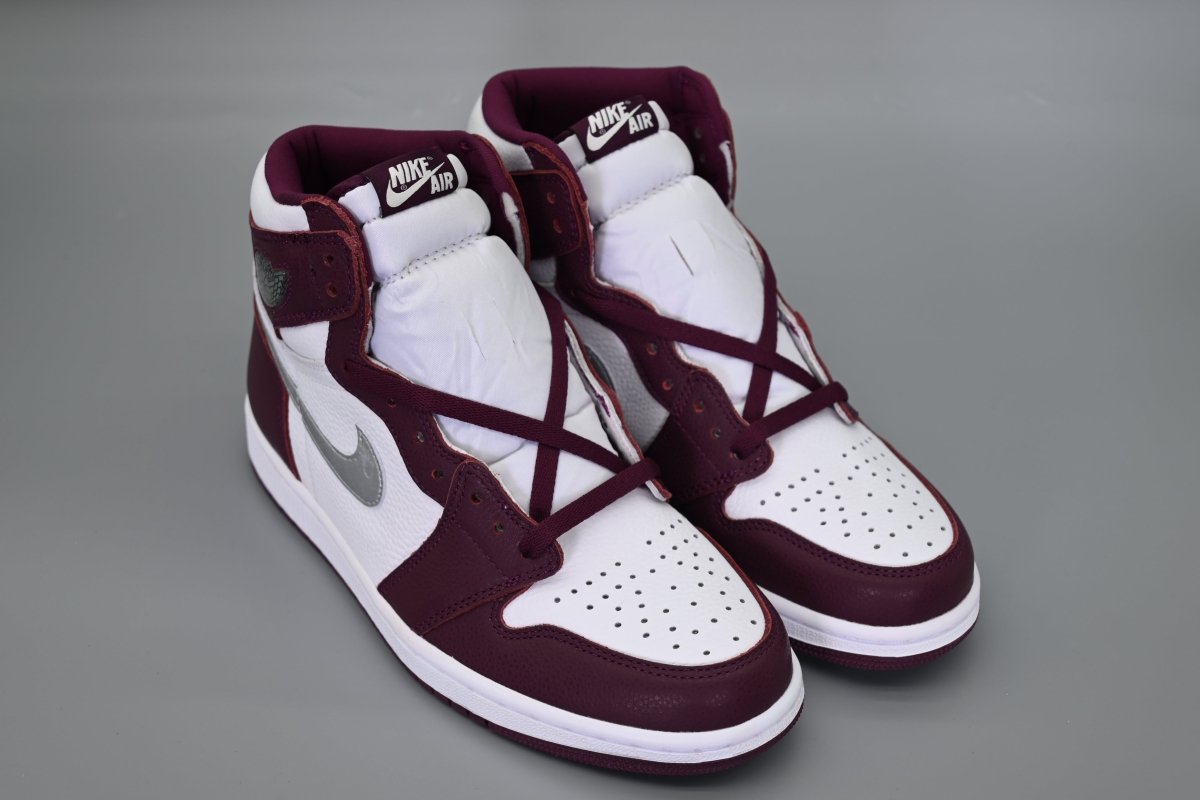 Air Jordan 1 Retro High OG - Bordeaux Edition