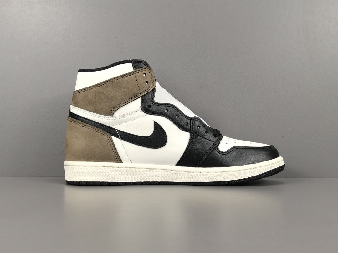 Air Jordan 1 Retro High - Dark Mocha Edition