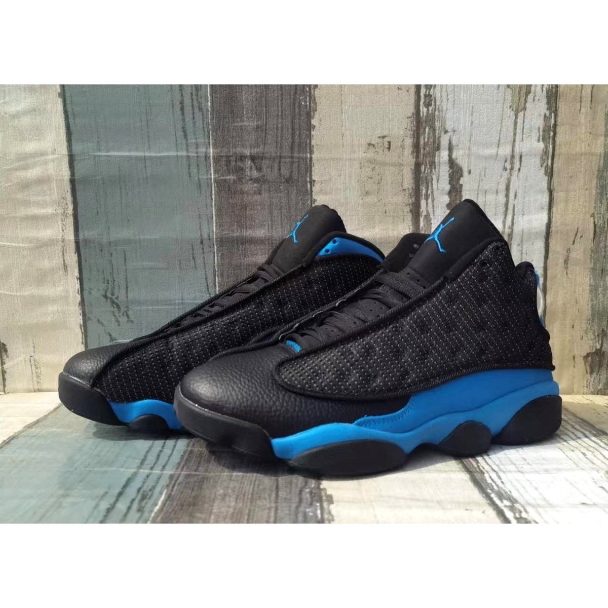 Air Jordan 13 Retro "Hyper Royal" - Elevate Your Style